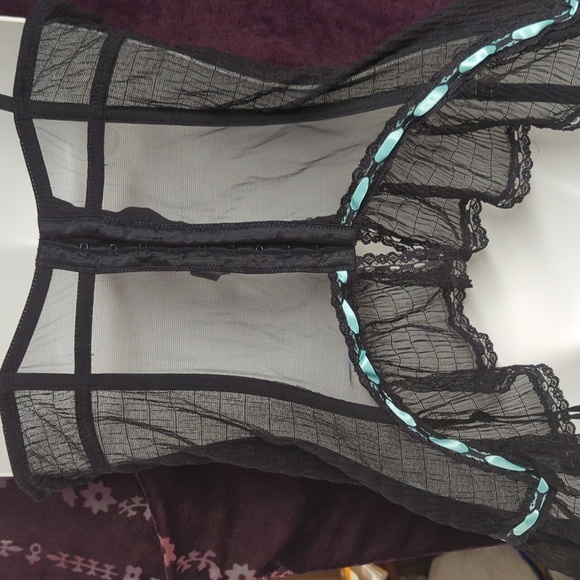 Victoria secret corset lingerie - Picture 4 of 5